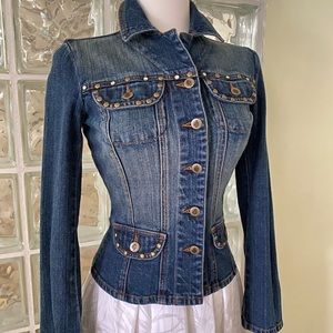 NWOT Bisou Bisou Jean jacket